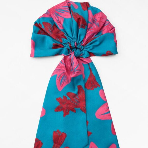 NWT BLUE PINK PRINT HEAD WRAP - Picture 3 of 7